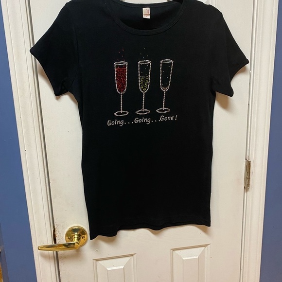 Women’s Black Anvil T-shirt, Large , Going…Going…Gone, Wine Glass Print. - Picture 3 of 9
